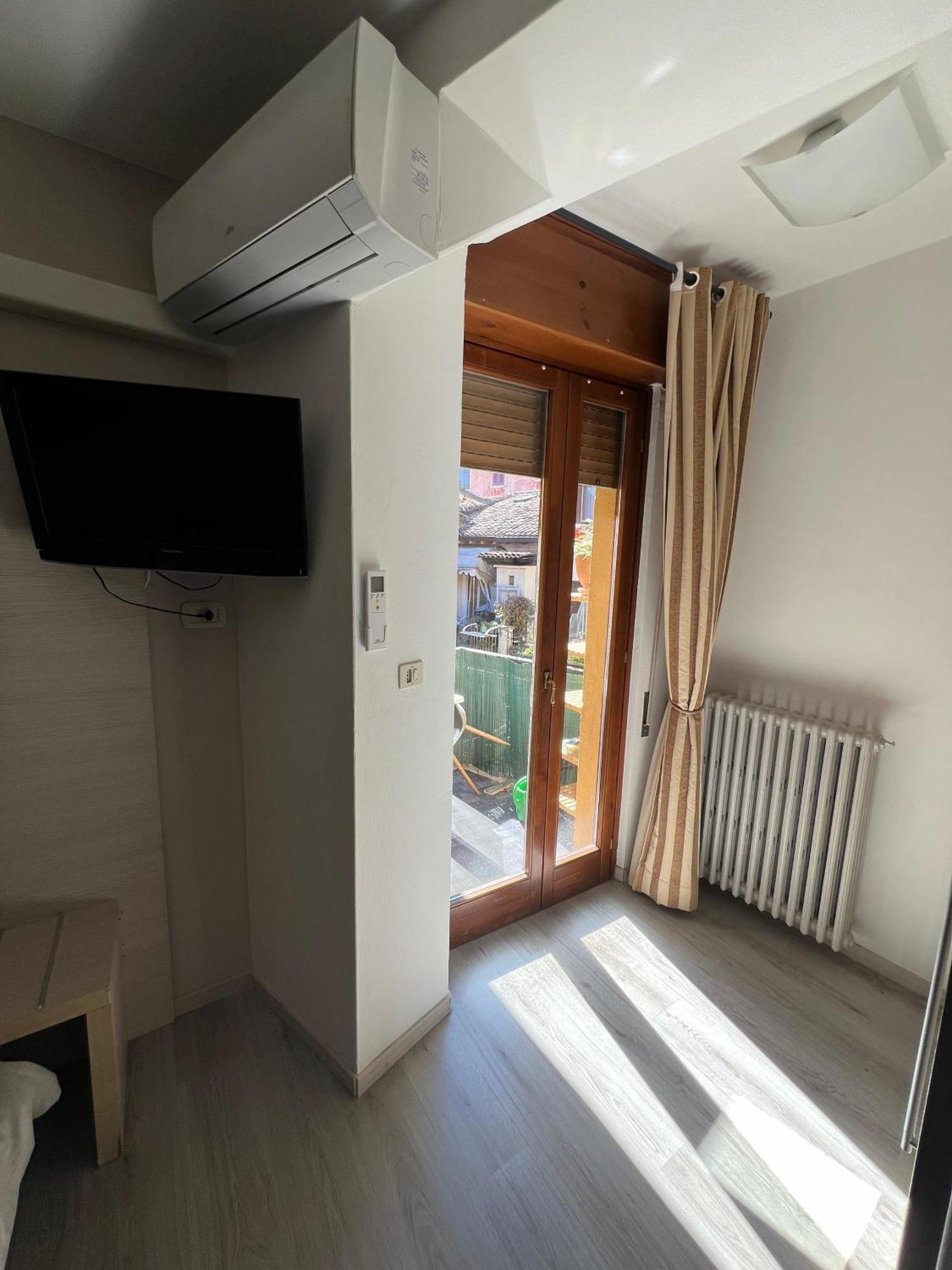 B&B Al Vittoriale Da Maja Gardone Riviera Exterior photo